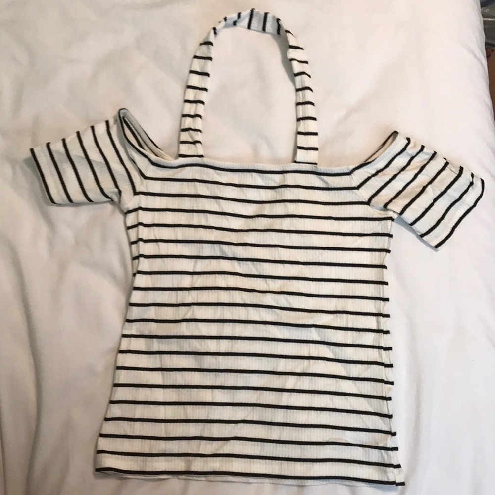 American Eagle top